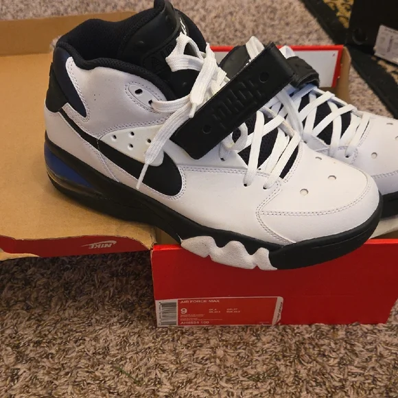 Nike Mens Air Force Max White Black Sneakers - Picture 1 of 9